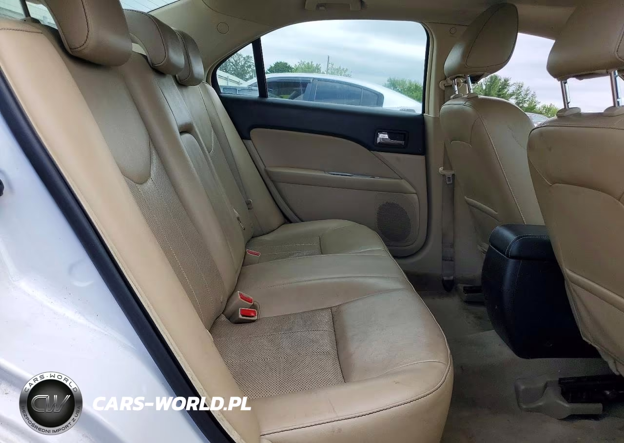 2010 Mercury Milan Premier VIN:3MEHM0JA6AR630328 - 10