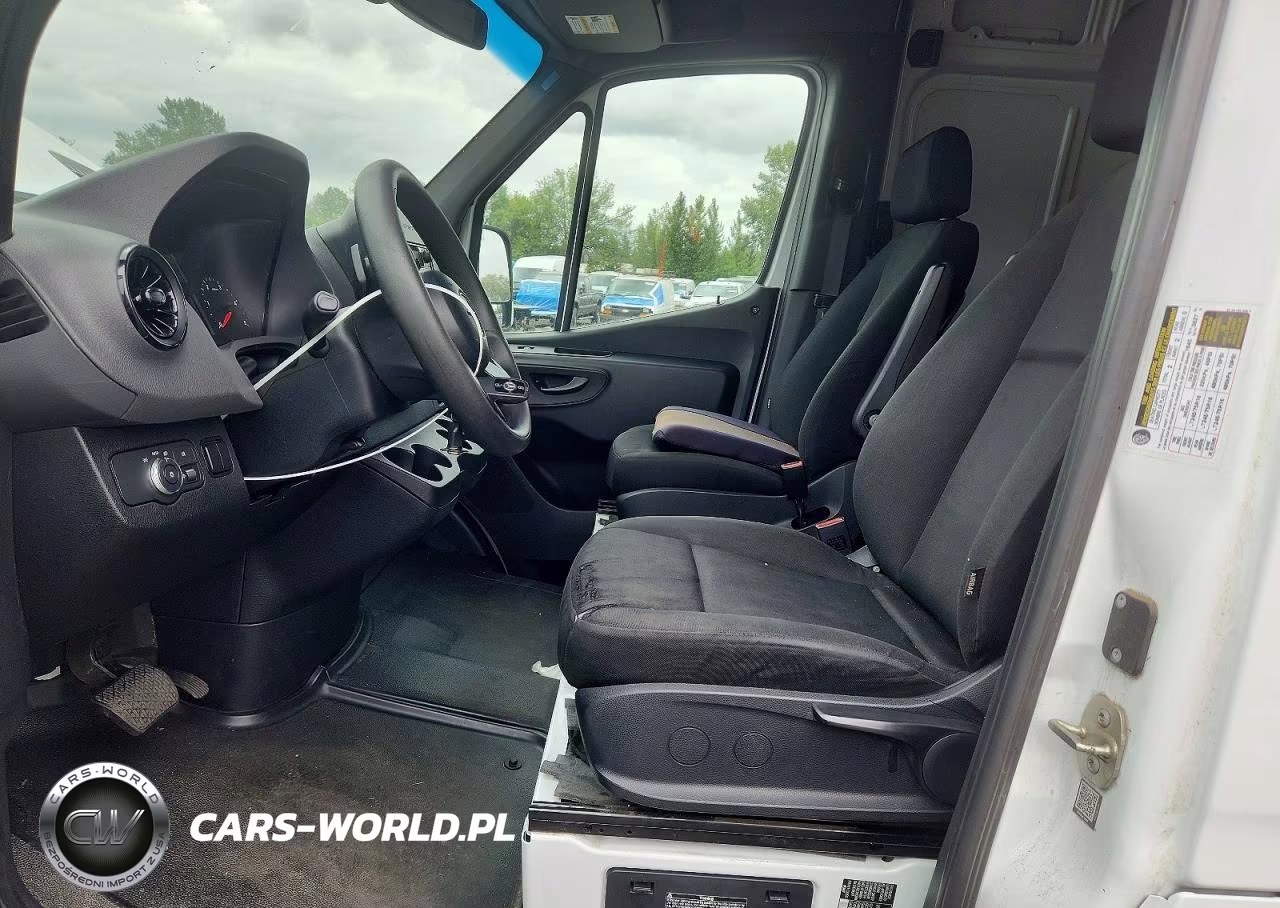 2019 Mercedes-Benz Sprinter 2500-3500 VIN:WD4PF1CDXKT003285 - 7