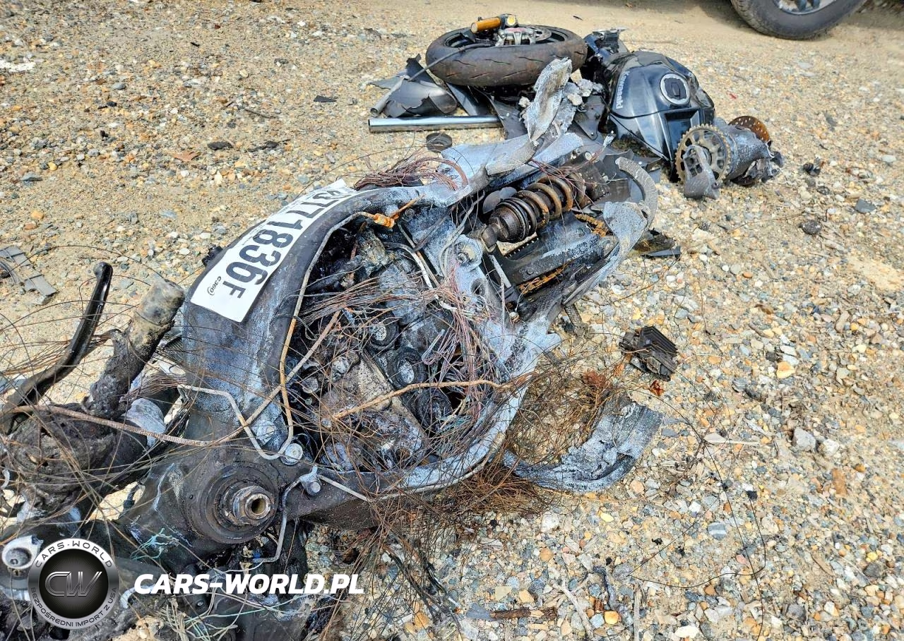 2026 Kawasaki Zx1003 A VIN:JKBZXXA19TA001252 - 5