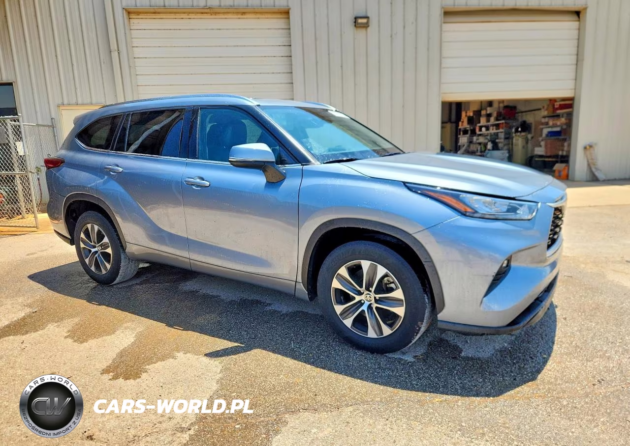 2020 Toyota Highlander Xle VIN:5TDGZRAH4LS013624 - 4