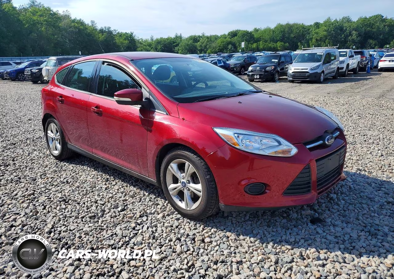 2013 Ford Focus Se VIN:1FADP3K27DL148590 - 4