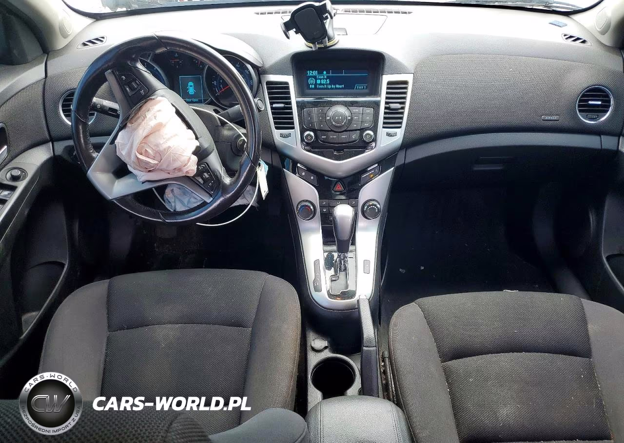 2014 Chevrolet Cruz VIN:1G1PC5SB1E7477500 - 8