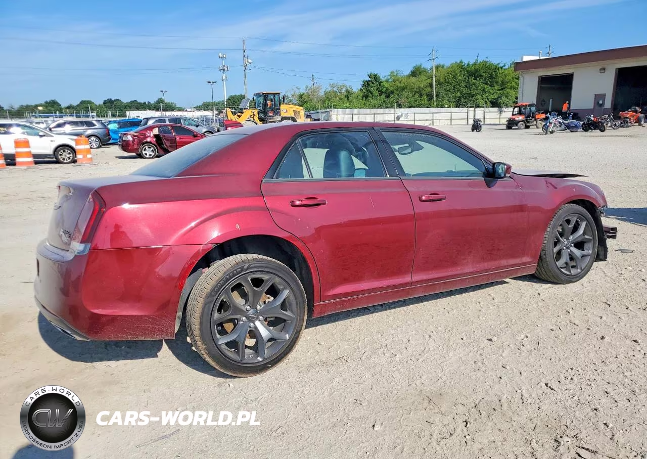 2023 Chrysler 300 S VIN:2C3CCABG9PH561019 - 3