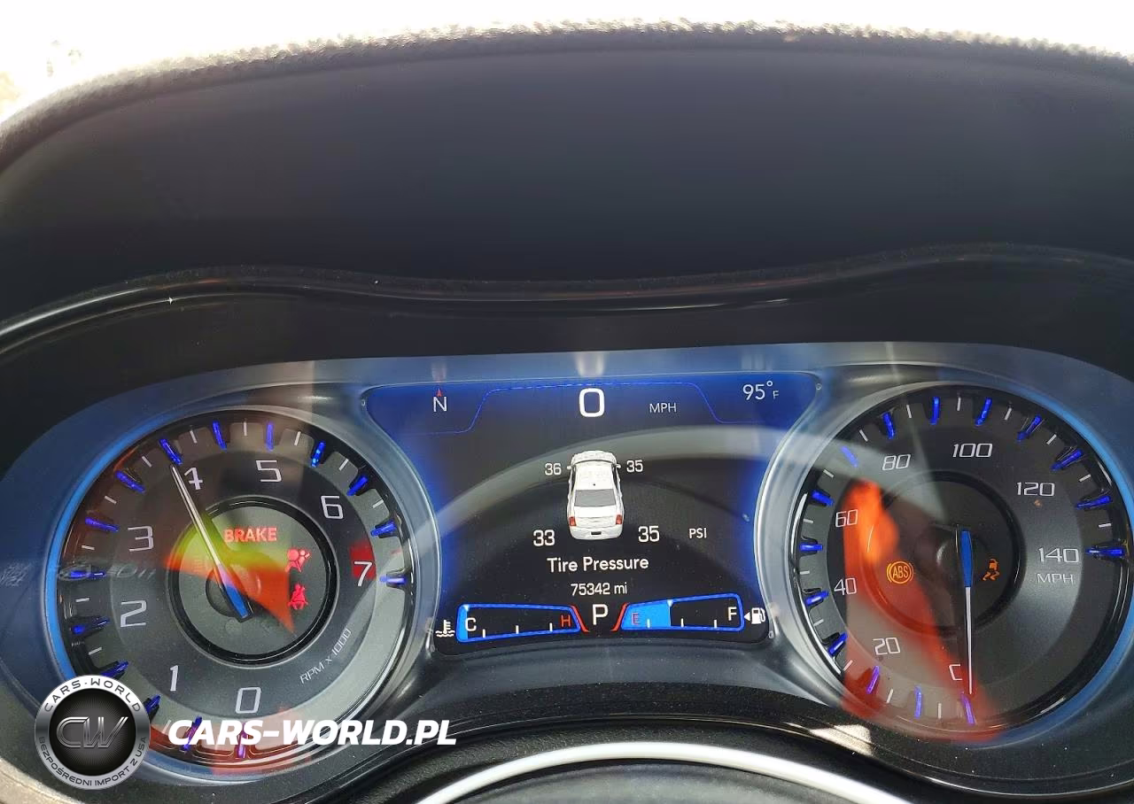 2023 Chrysler 300 S VIN:2C3CCABG9PH561019 - 9