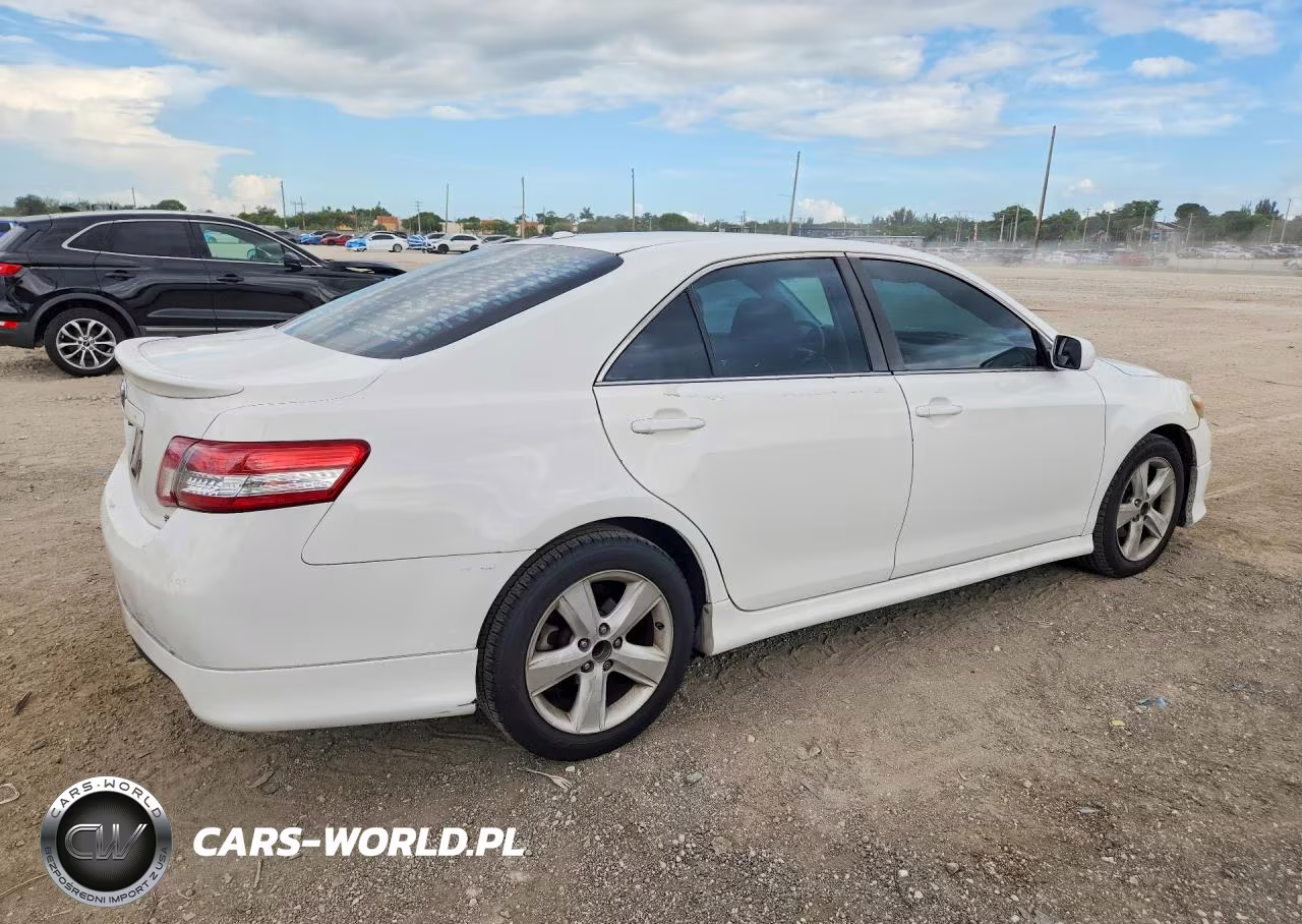 2010 Toyota Camry Se VIN:4T1BF3EK7AU550577 - 3