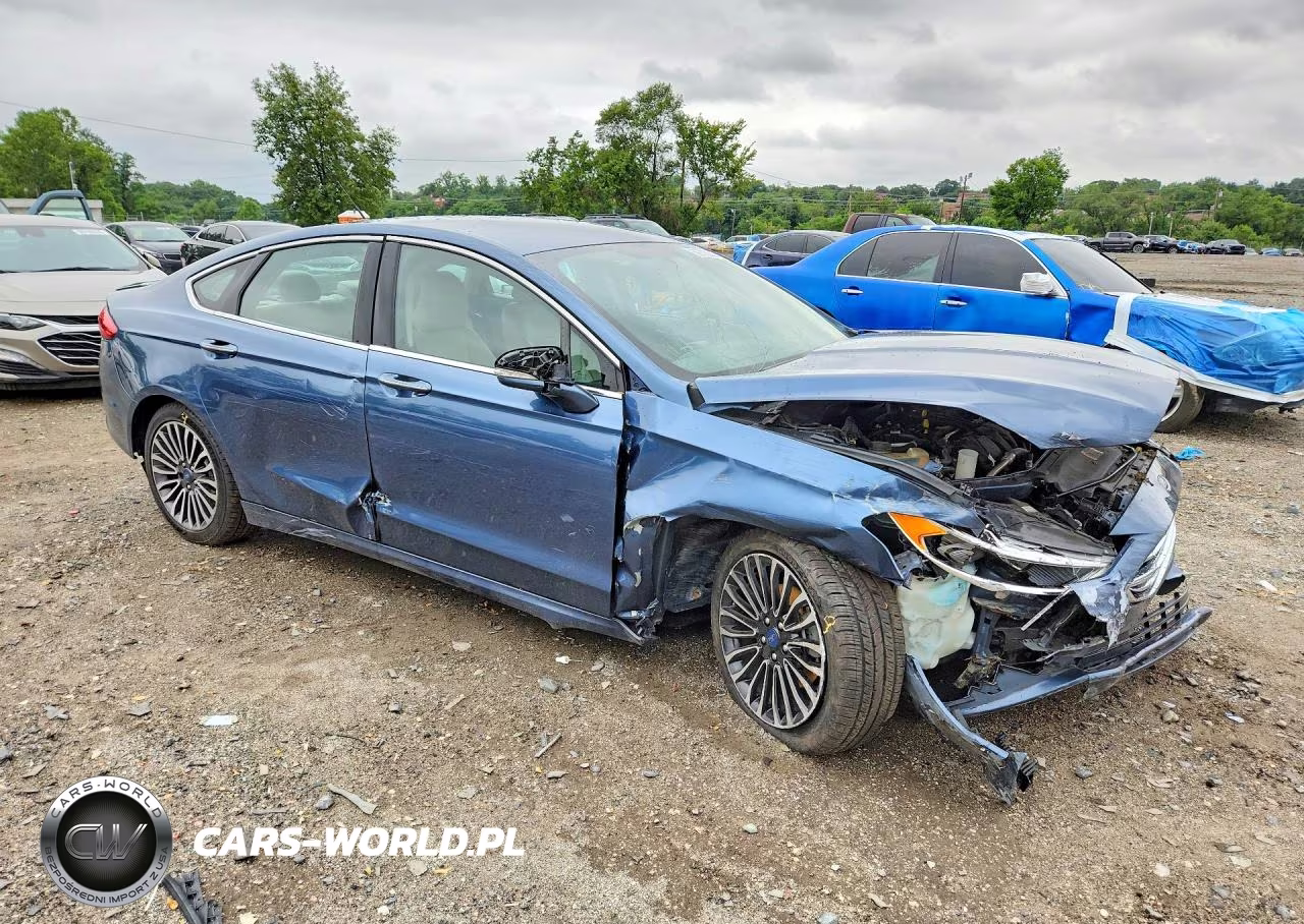 2018 Ford Fusion Titanium-Platinum VIN:3FA6P0D92JR247512 - 4