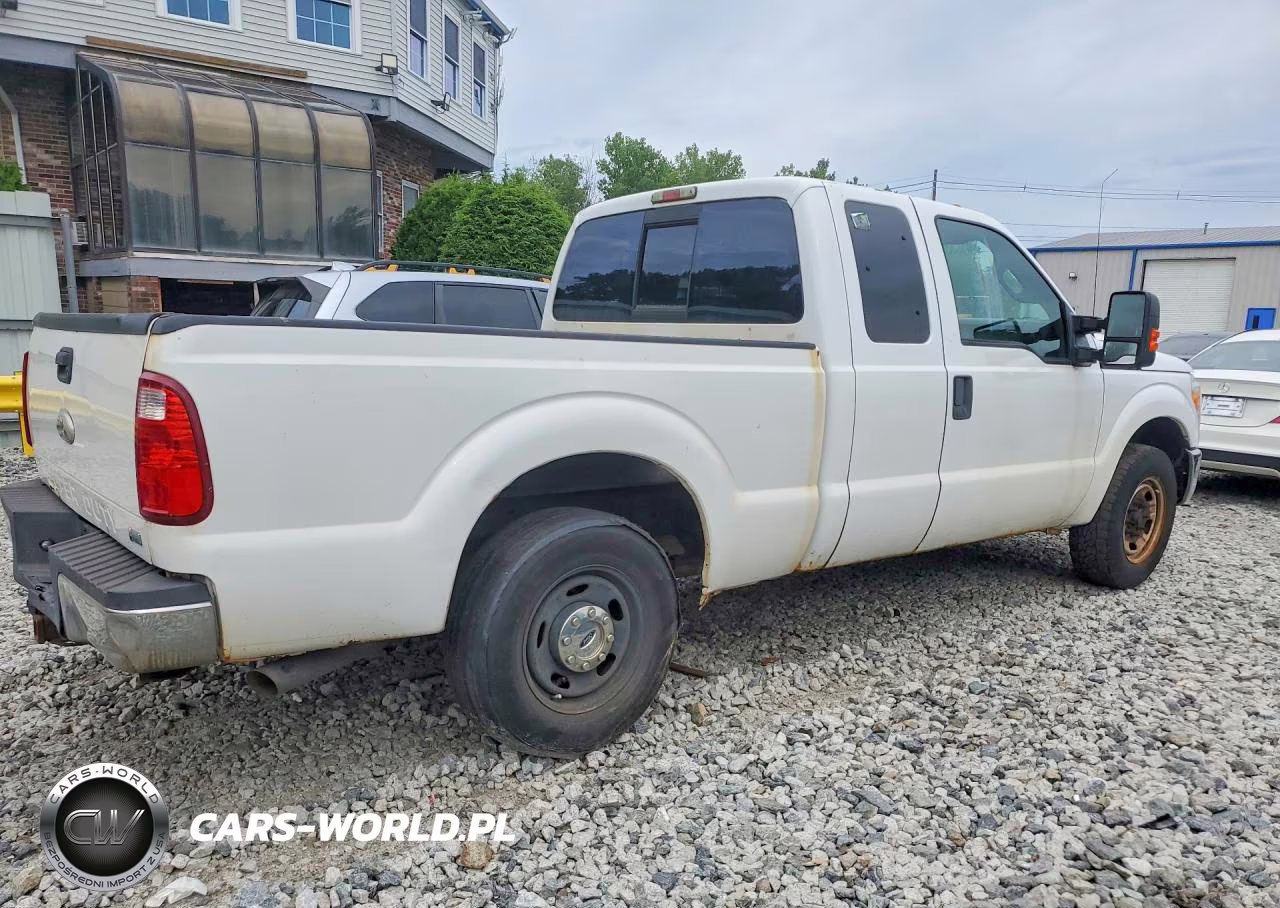 2011 Ford F250 Super Duty VIN:1FT7X2A67BEC42119 - 3