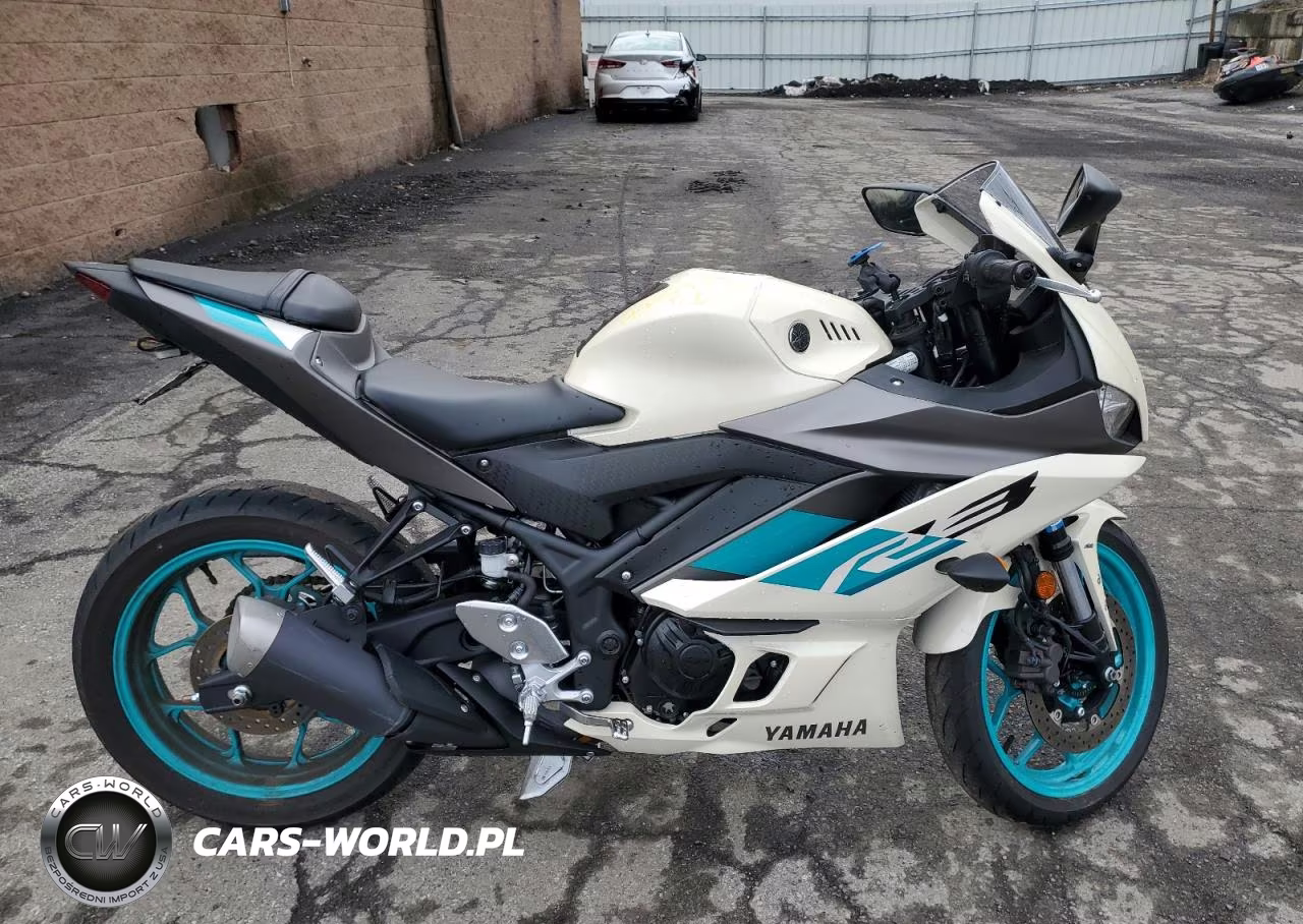 2024 Yamaha Yzfr3 A