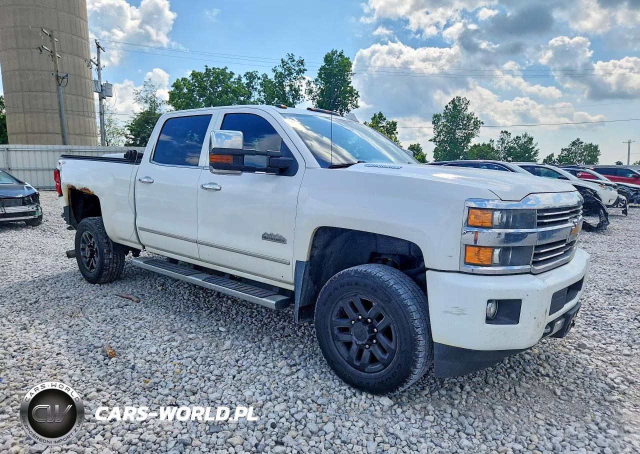 2015 Chevrolet Silverado K2500 High Country VIN:1GC1KXE81FF563683 - 4