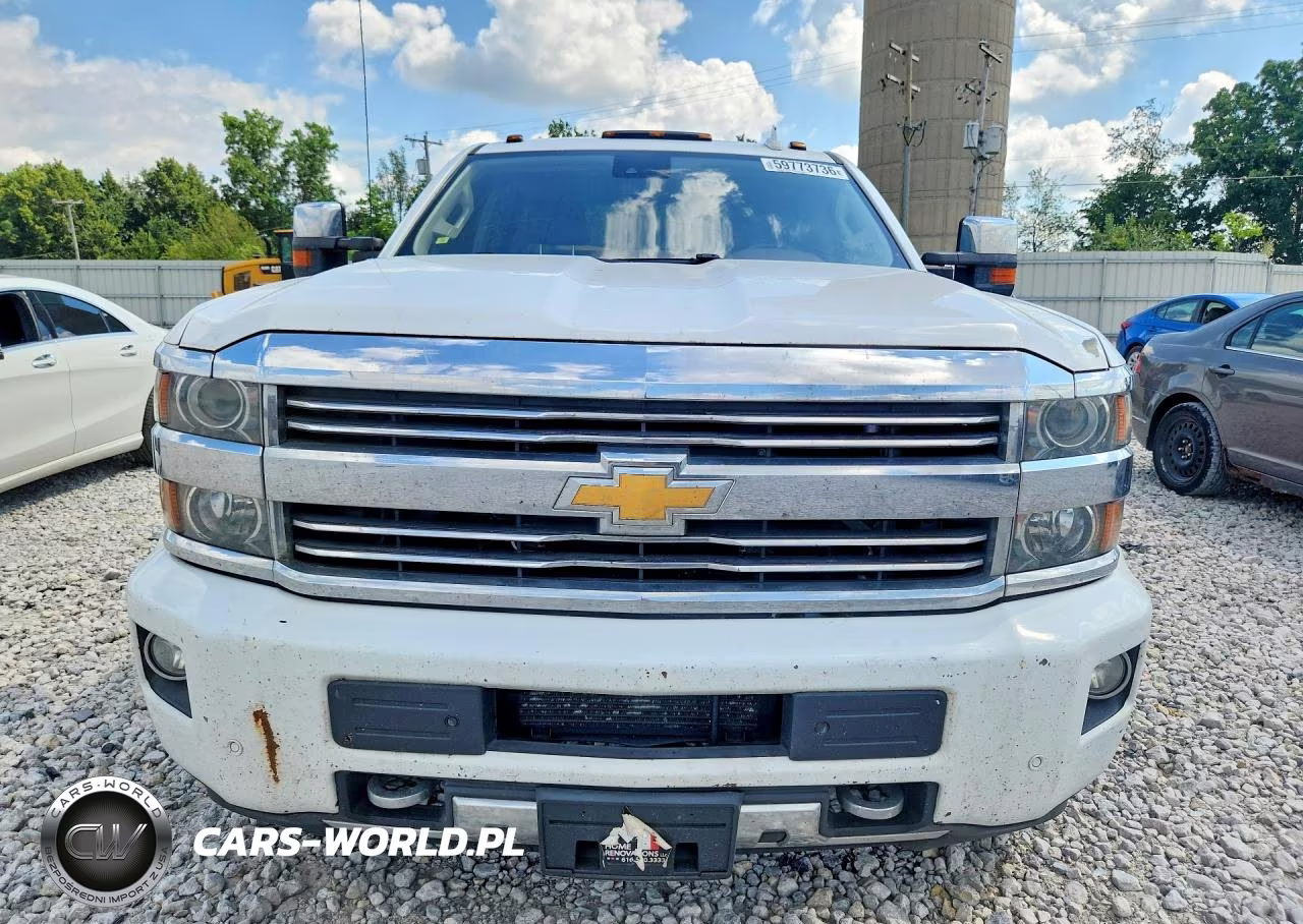 2015 Chevrolet Silverado K2500 High Country VIN:1GC1KXE81FF563683 - 5