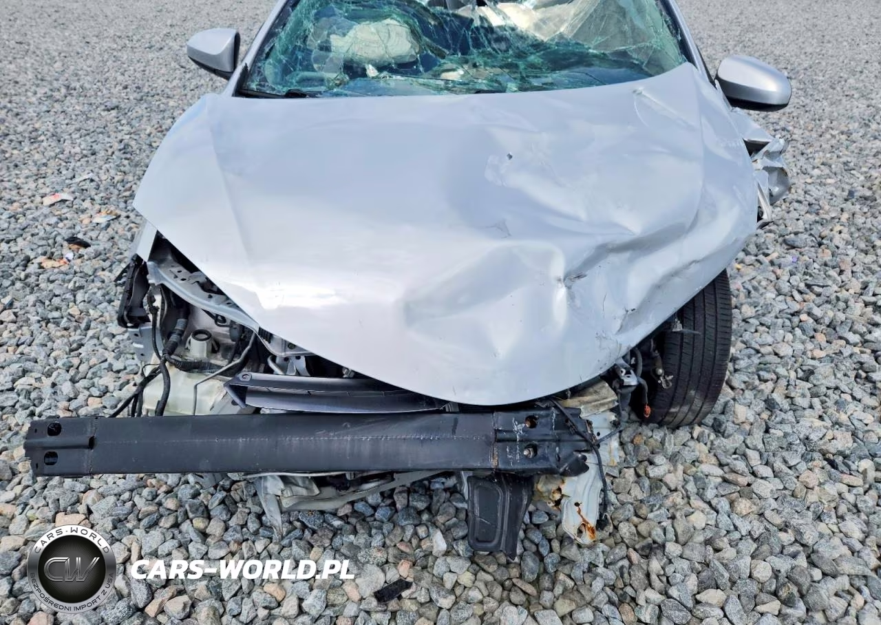 2015 Toyota Corolla Le VIN:2T1BURHE1FC379610 - 11