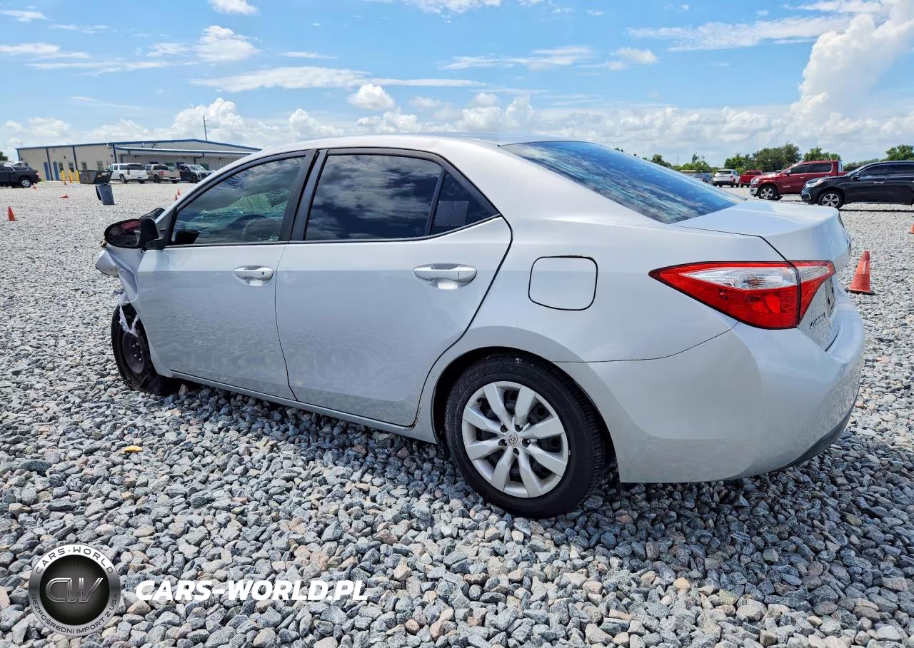 2015 Toyota Corolla Le VIN:2T1BURHE1FC379610 - 2