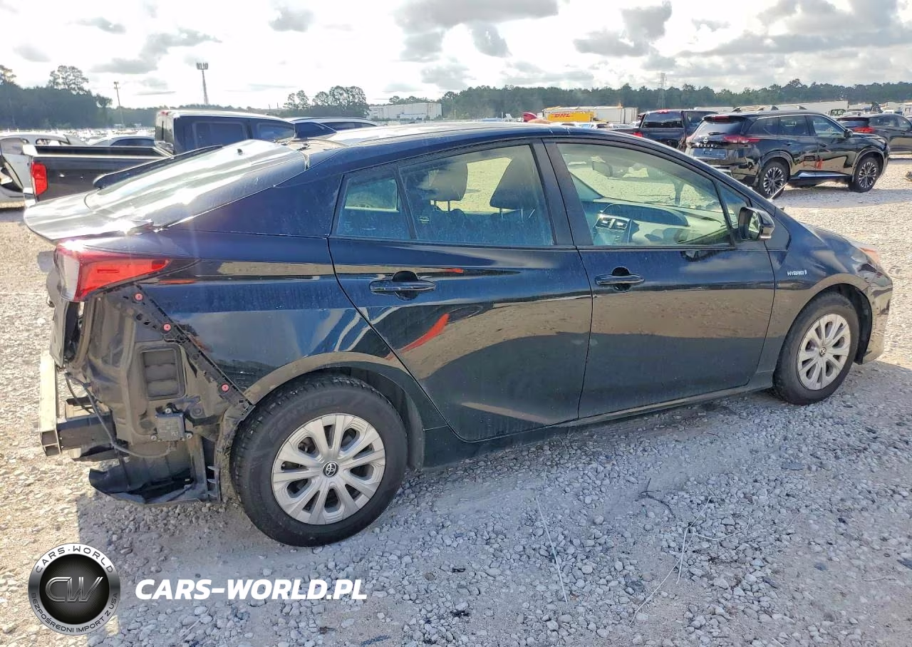 2021 Toyota Prius Le VIN:JTDKAMFUXM3153030 - 3