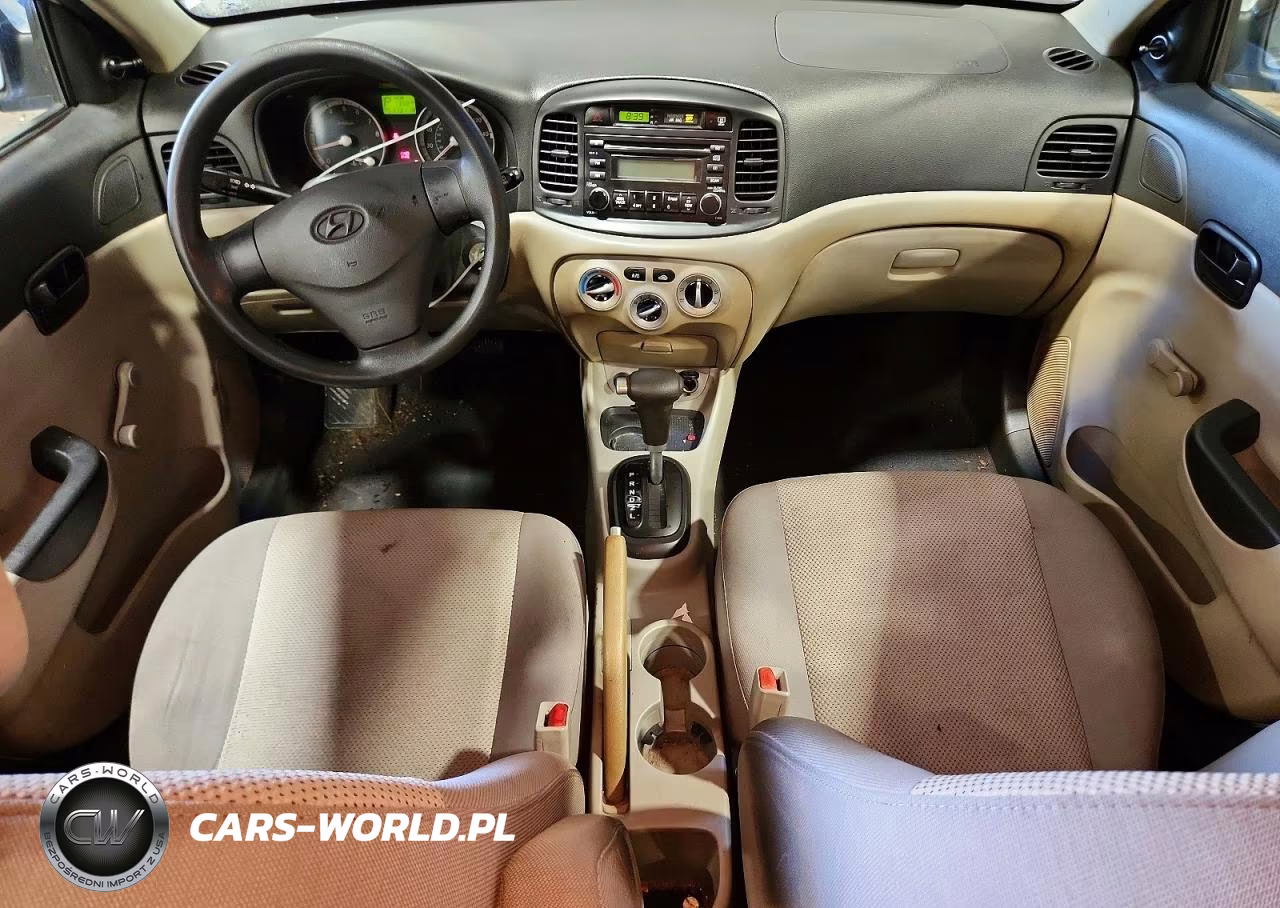 2008 Hyundai Accent Gls VIN:KMHCN46C88U220767 - 8