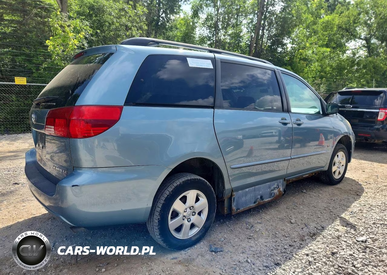 2004 Toyota Sienna Le 8 Passenger VIN:5TDZA23C44S219018 - 3