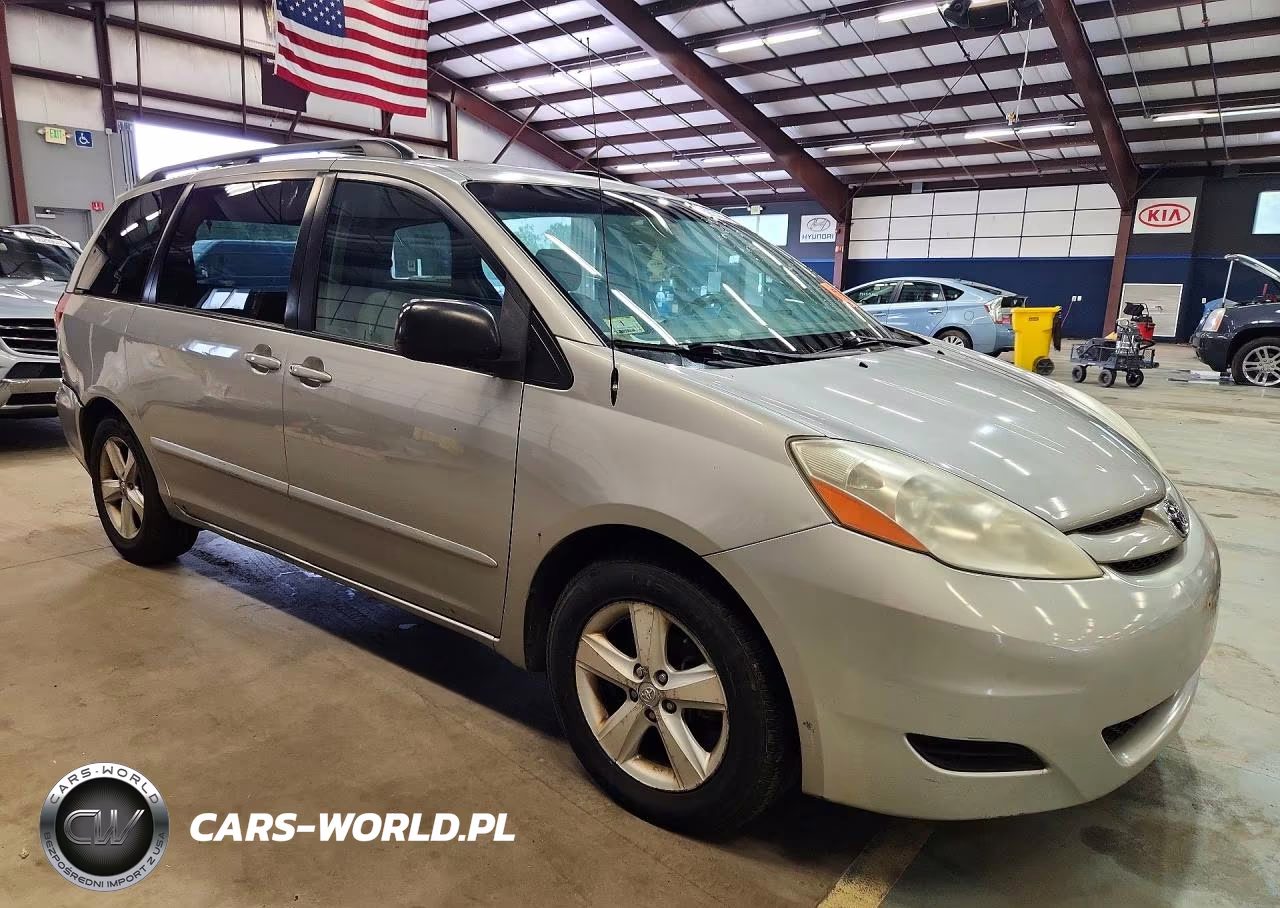 2008 Toyota Sienna Le 8-Passenger VIN:5TDZK23C08S221495 - 4