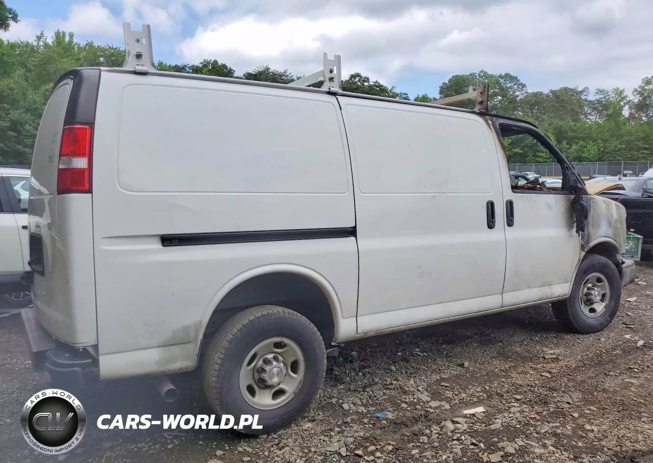 2021 Chevrolet Express G3500 VIN:1GCZGGFP5M1216801 - 3