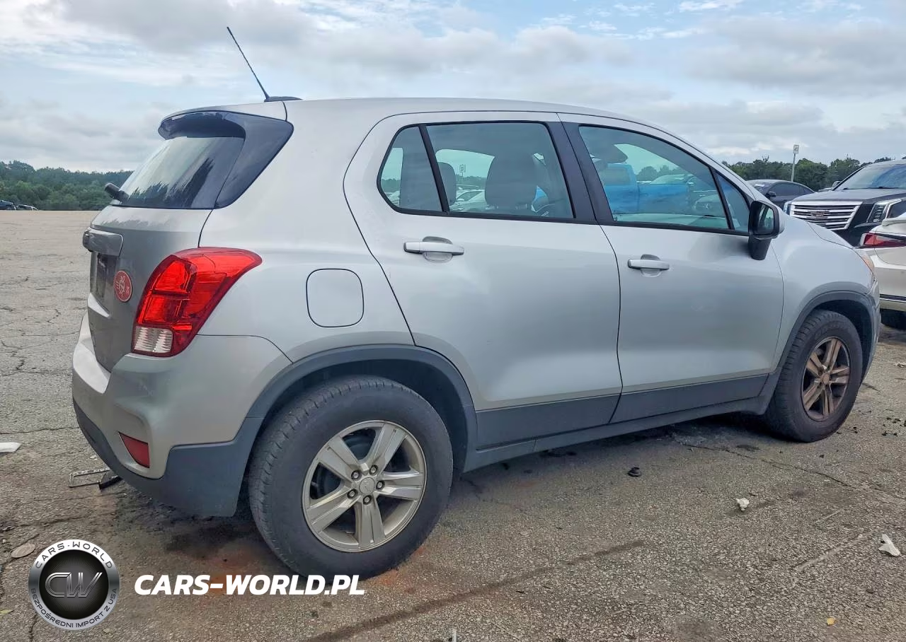 2019 Chevrolet Trax Ls VIN:3GNCJKSB7KL331319 - 3