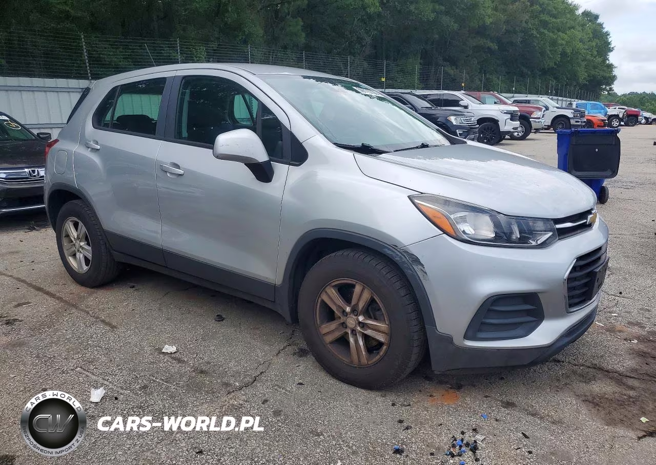 2019 Chevrolet Trax Ls VIN:3GNCJKSB7KL331319 - 4