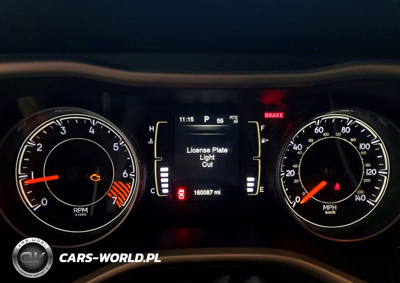 2015 Jeep Cherokee Sport VIN:1C4PJLAB3FW507901 - 9