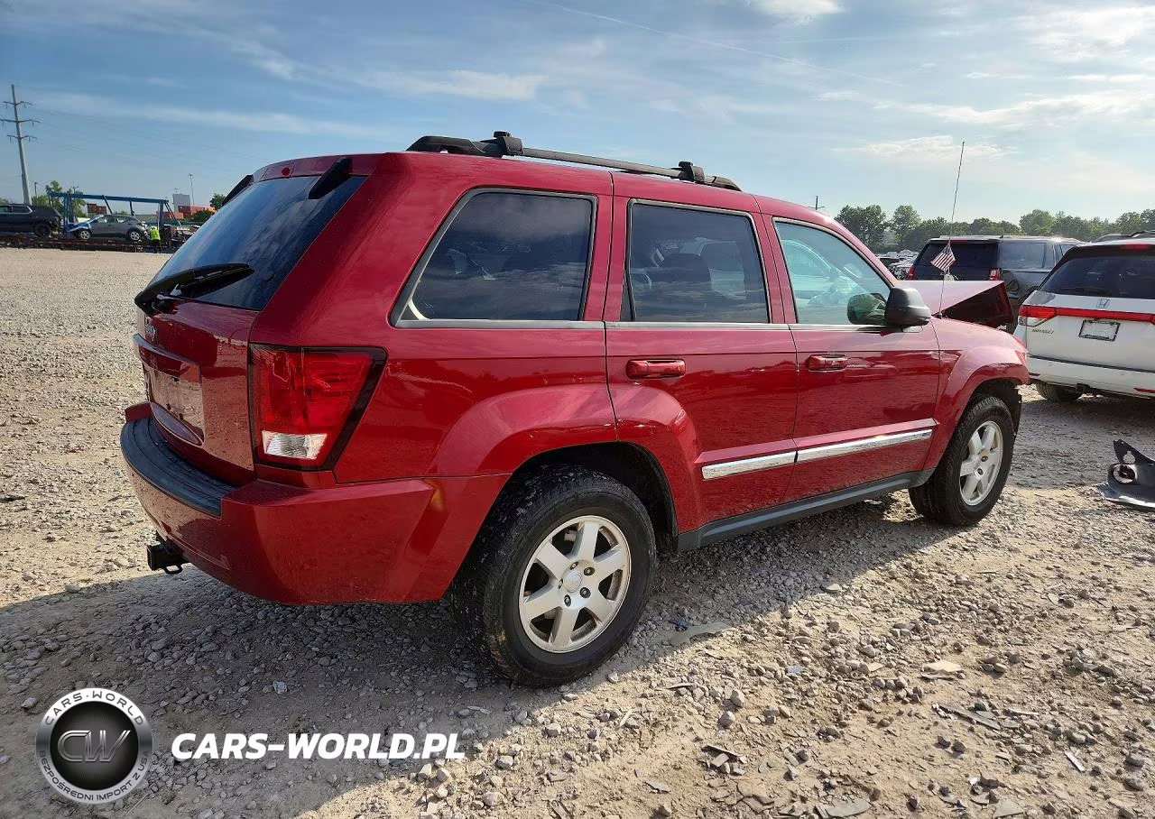 2010 Jeep Grand Cherokee Laredo VIN:1J4PR4GK7AC115174 - 3