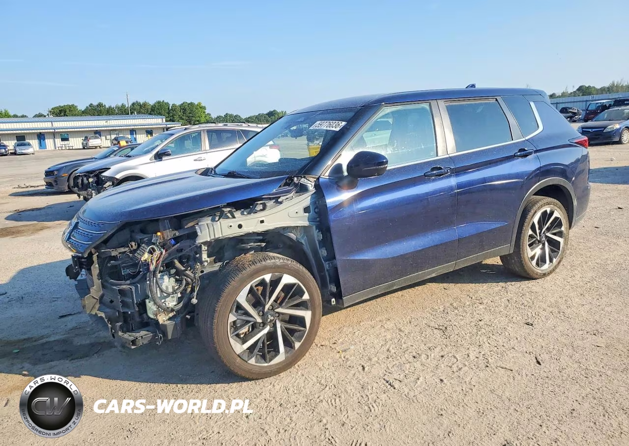 2023 Mitsubishi Outlander Se – zdjęcie 1 z 14