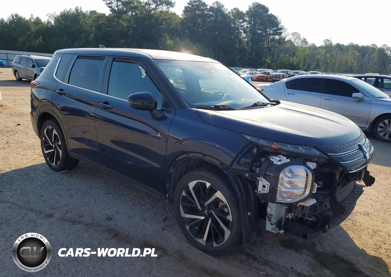 2023 Mitsubishi Outlander Se VIN:JA4J3UA85PZ039920 - 4