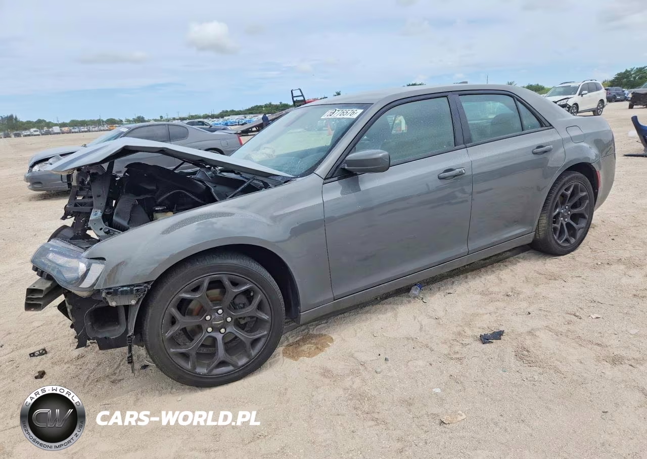 2019 Chrysler 300 S
