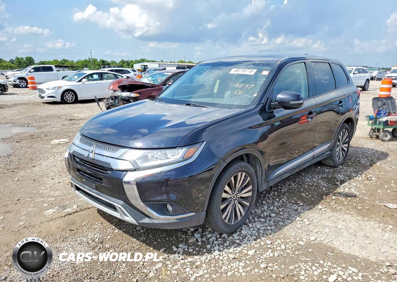 2019 Mitsubishi Outlander Se – zdjęcie 1 z 12