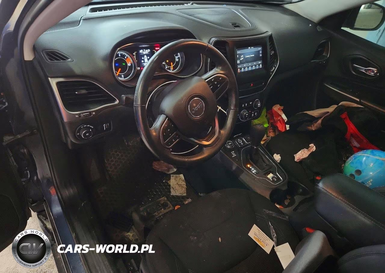 2019 Jeep Cherokee Latitude VIN:1C4PJMCB9KD455070 - 8