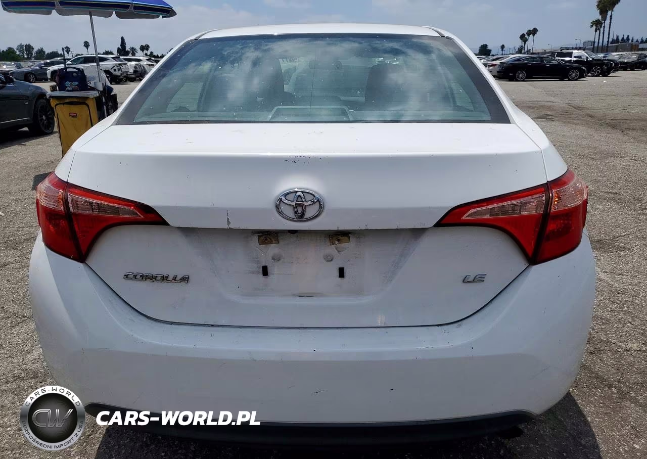 2019 Toyota Corolla Le VIN:5YFBURHE7KP870161 - 6