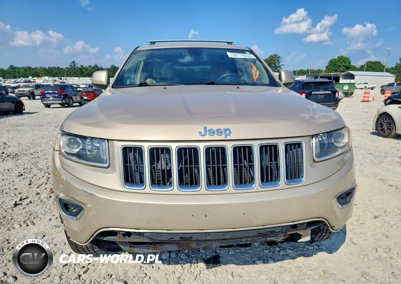2014 Jeep Grand Cherokee Laredo VIN:1C4RJFAG3EC242550 - 5