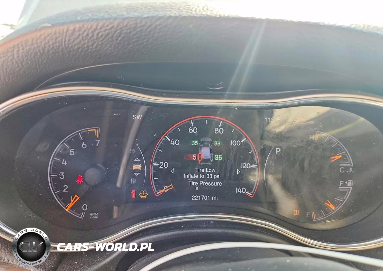 2014 Jeep Grand Cherokee Laredo VIN:1C4RJFAG3EC242550 - 9