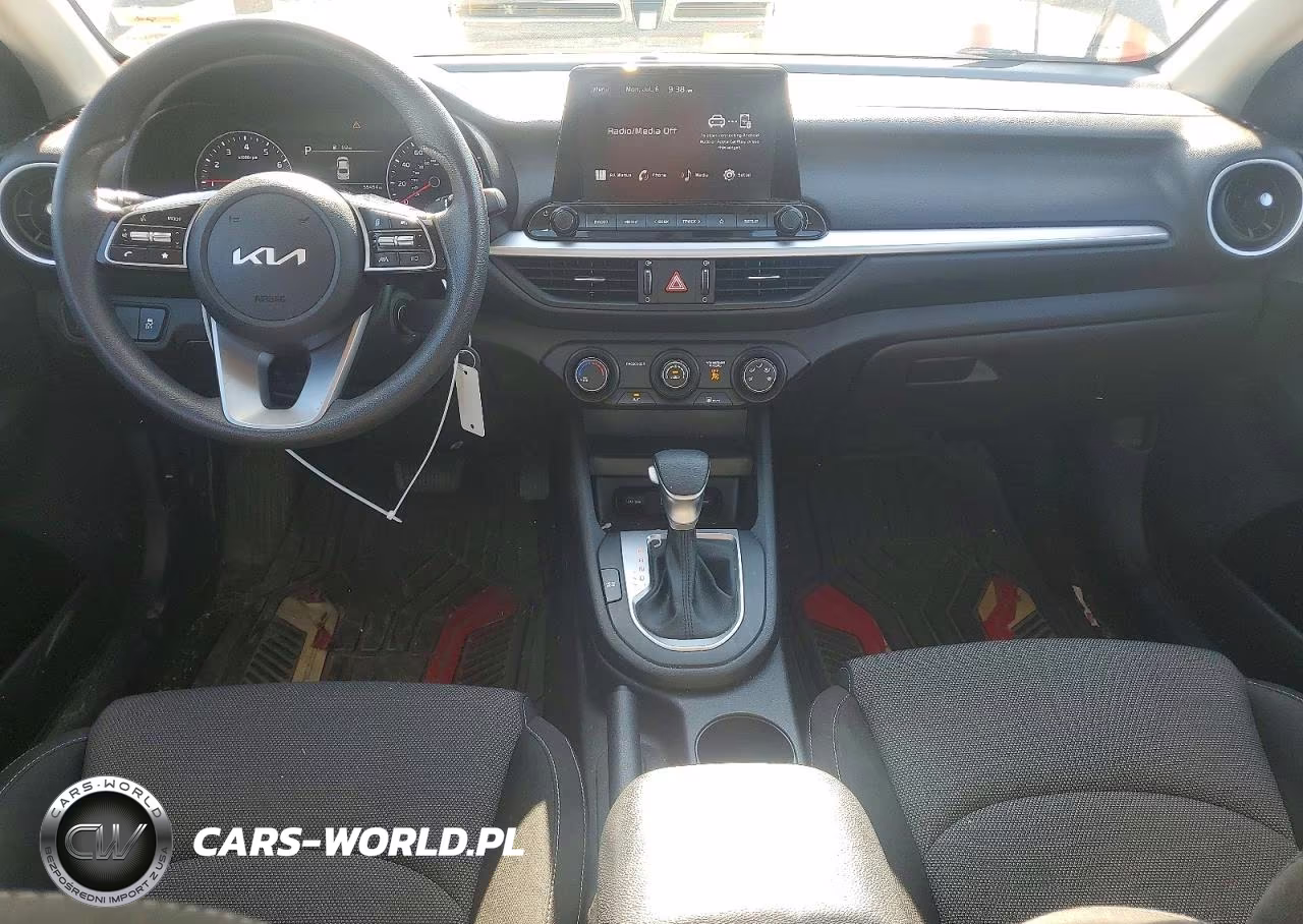 2023 Kia Forte Lxs VIN:3KPF24AD0PE622550 - 8