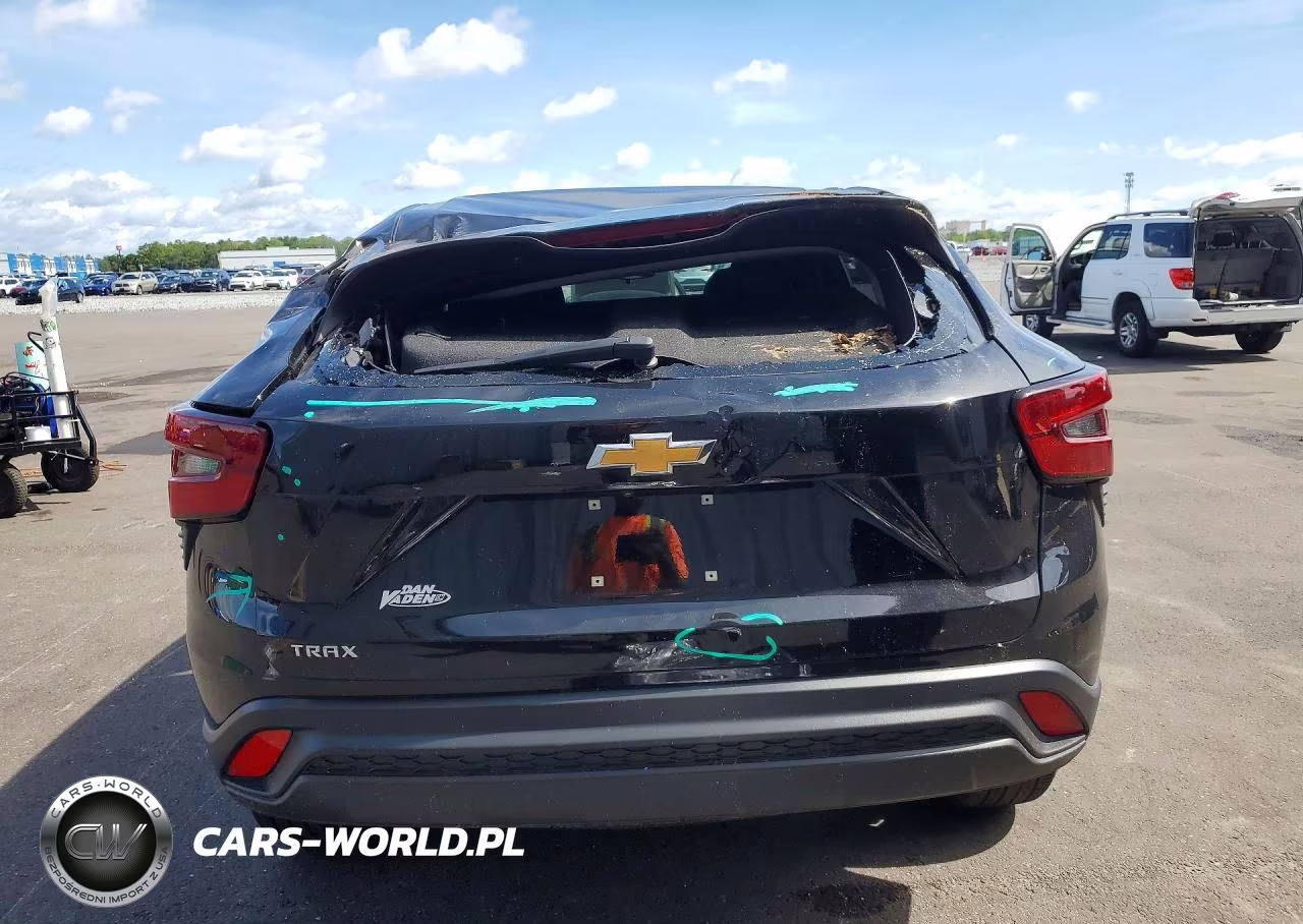 2025 Chevrolet Trax Ls VIN:KL77LFEP4SC040627 - 6