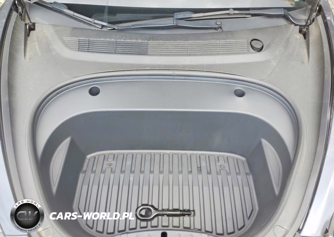 2023 Tesla Model 3 VIN:5YJ3E1EAXPF437358 - 11
