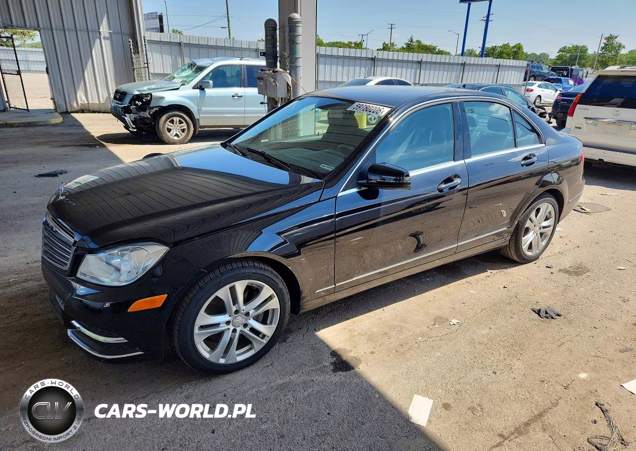 2013 Mercedes-Benz C 300 4Matic – zdjęcie 1 z 12