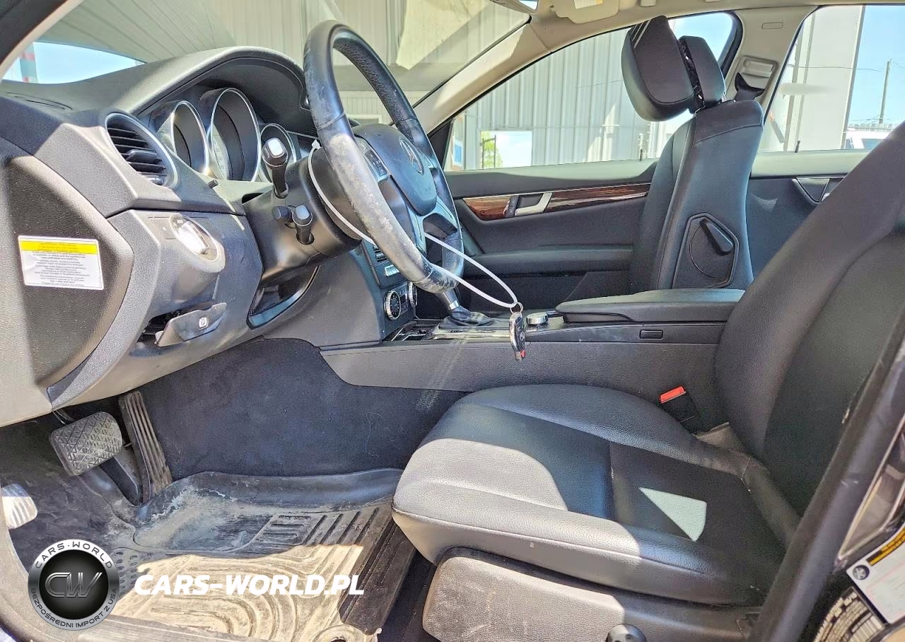 2013 Mercedes-Benz C 300 4Matic VIN:WDDGF8AB6DA881689 - 7