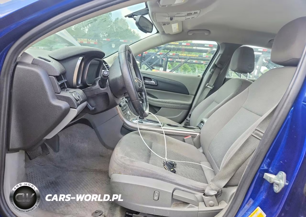 2013 Chevrolet Malibu Ls VIN:1G11B5SA2DU104384 - 7