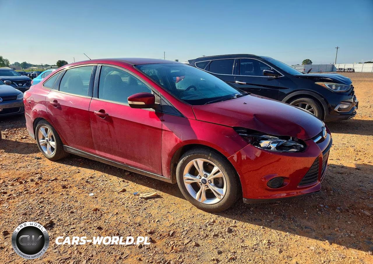 2014 Ford Focus Se VIN:1FADP3F21EL103642 - 4