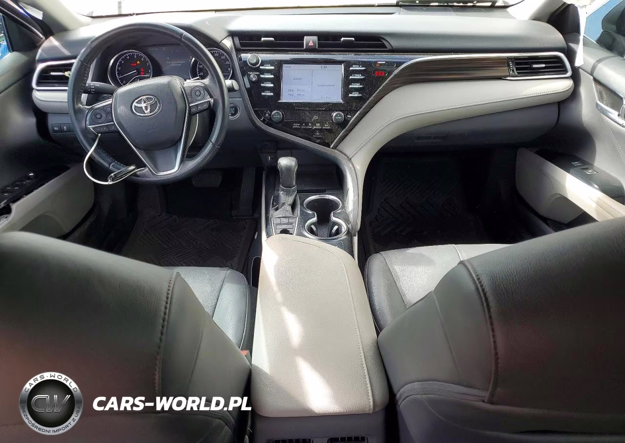 2018 Toyota Camry Xle VIN:4T1B11HK0JU022555 - 8