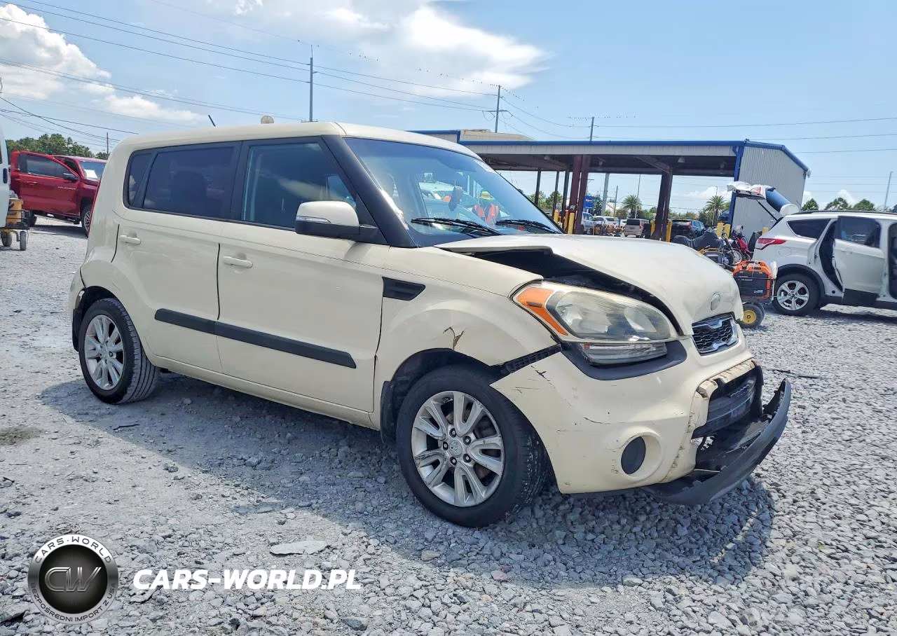 2013 Kia Soul + VIN:KNDJT2A6XD7567680 - 4
