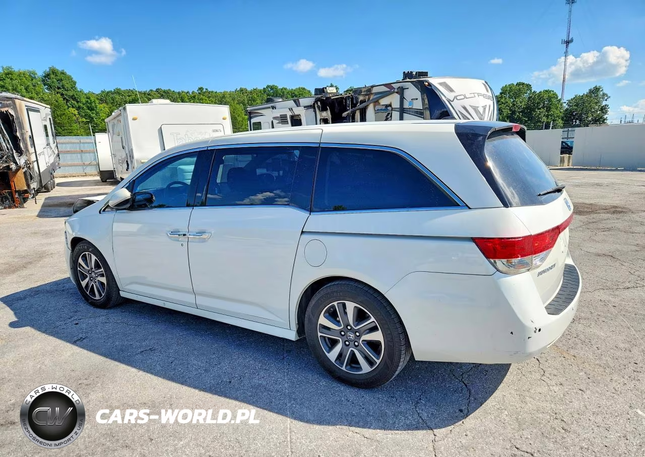 2015 Honda Odyssey Touring VIN:5FNRL5H94FB071923 - 2