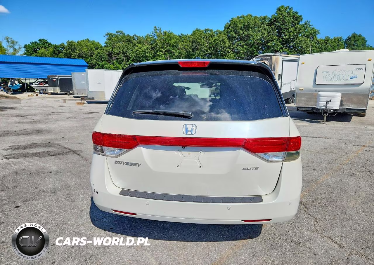 2015 Honda Odyssey Touring VIN:5FNRL5H94FB071923 - 6