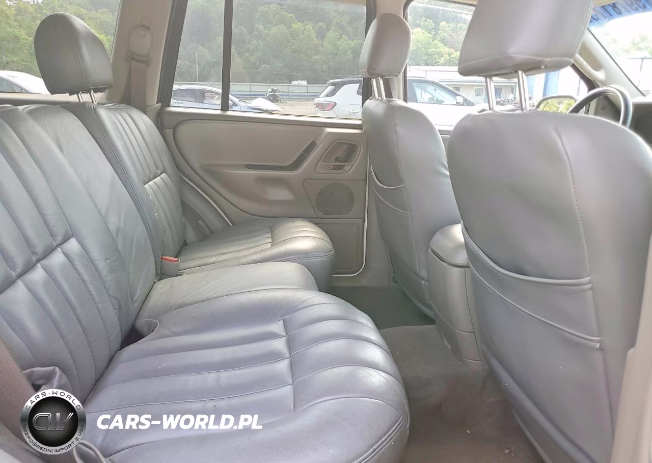 2002 Jeep Grand Cherokee Laredo VIN:1J4GW48S52C260822 - 11