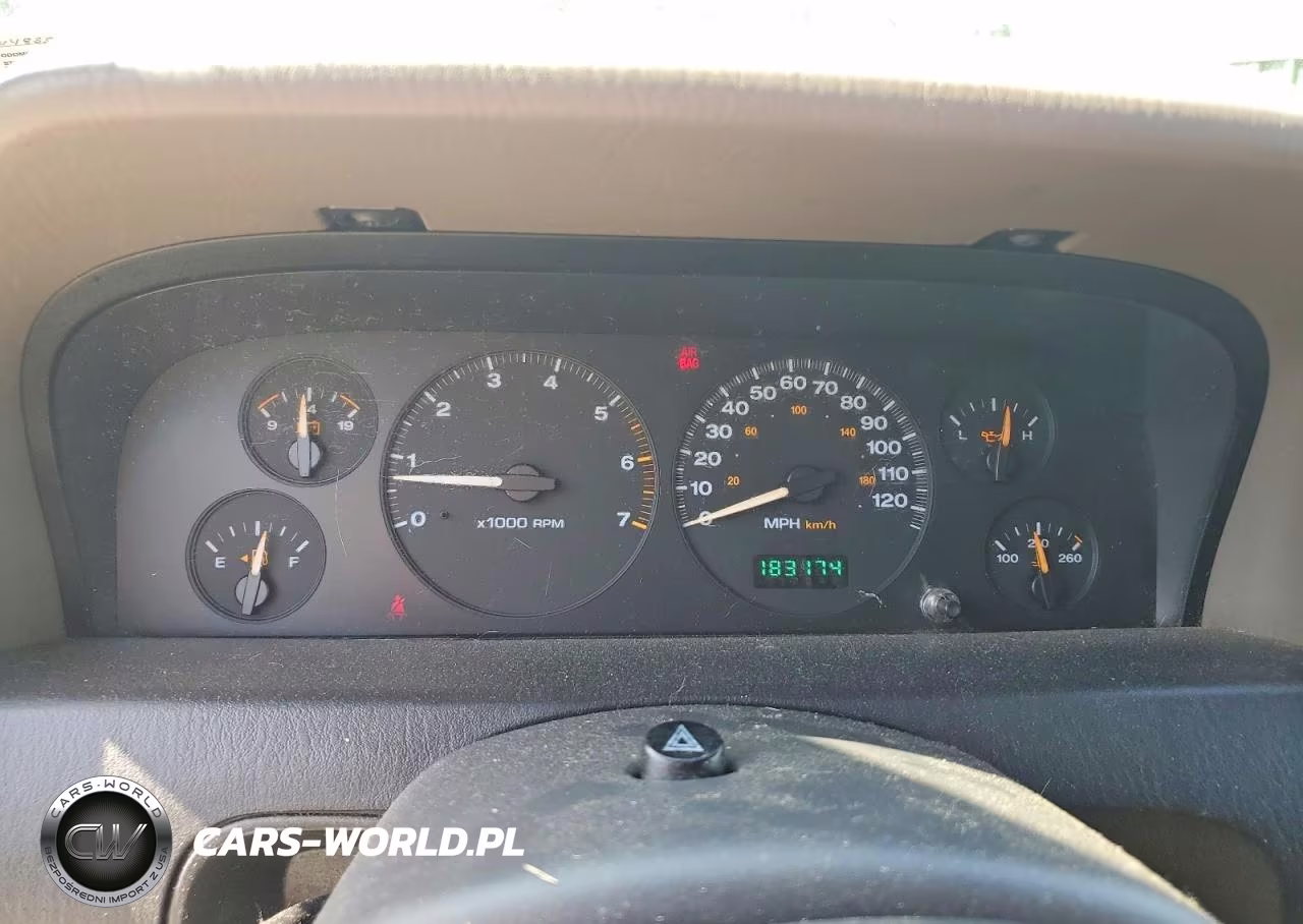 2002 Jeep Grand Cherokee Laredo VIN:1J4GW48S52C260822 - 9