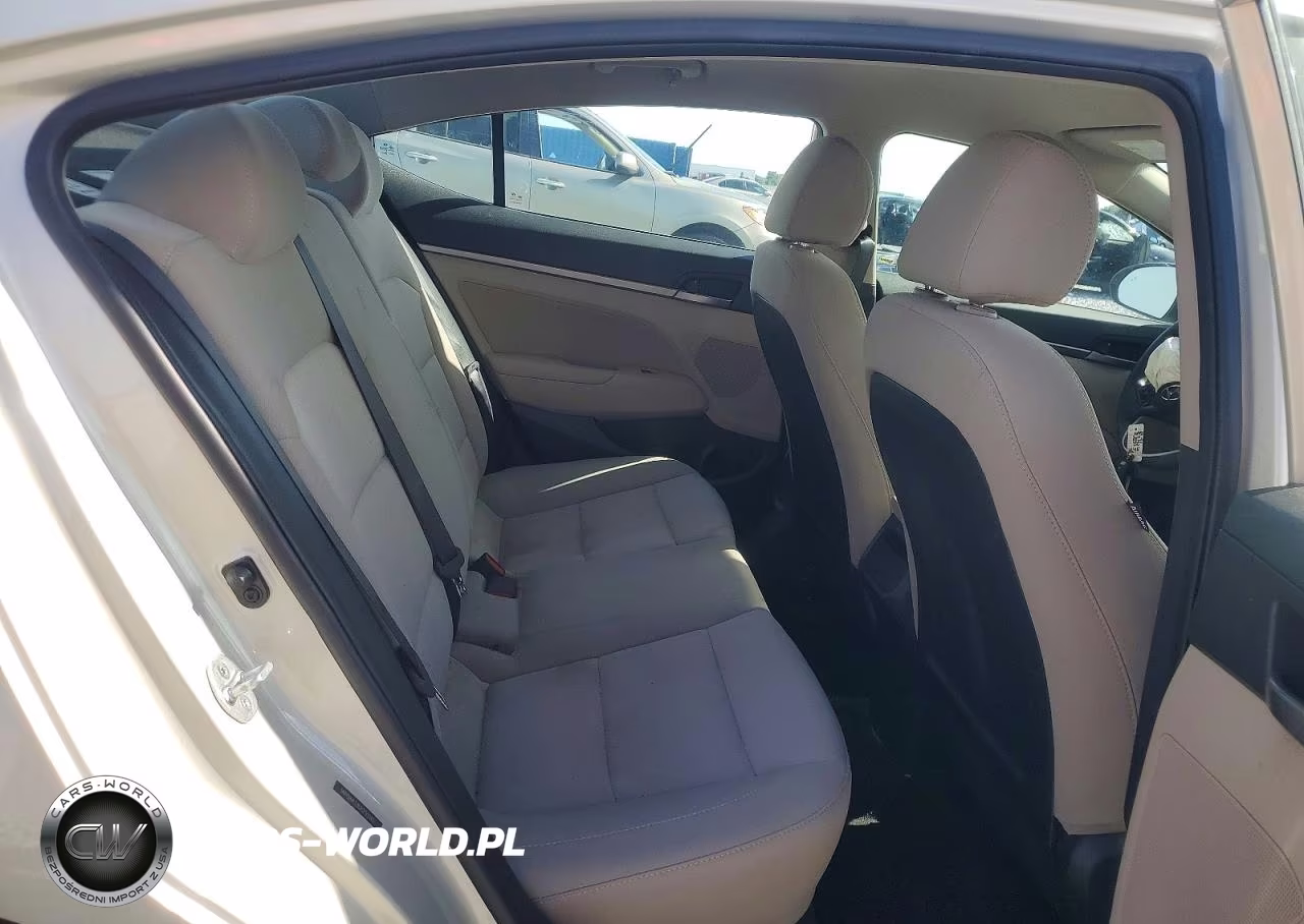 2018 Hyundai Elantra Sel VIN:5NPD84LF8JH255145 - 10