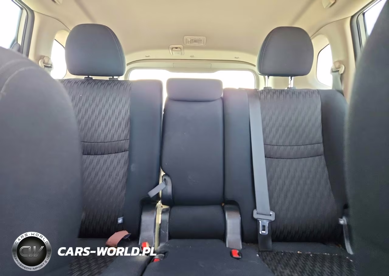 2020 Nissan Rogue S VIN:5N1AT2MTXLC807894 - 10