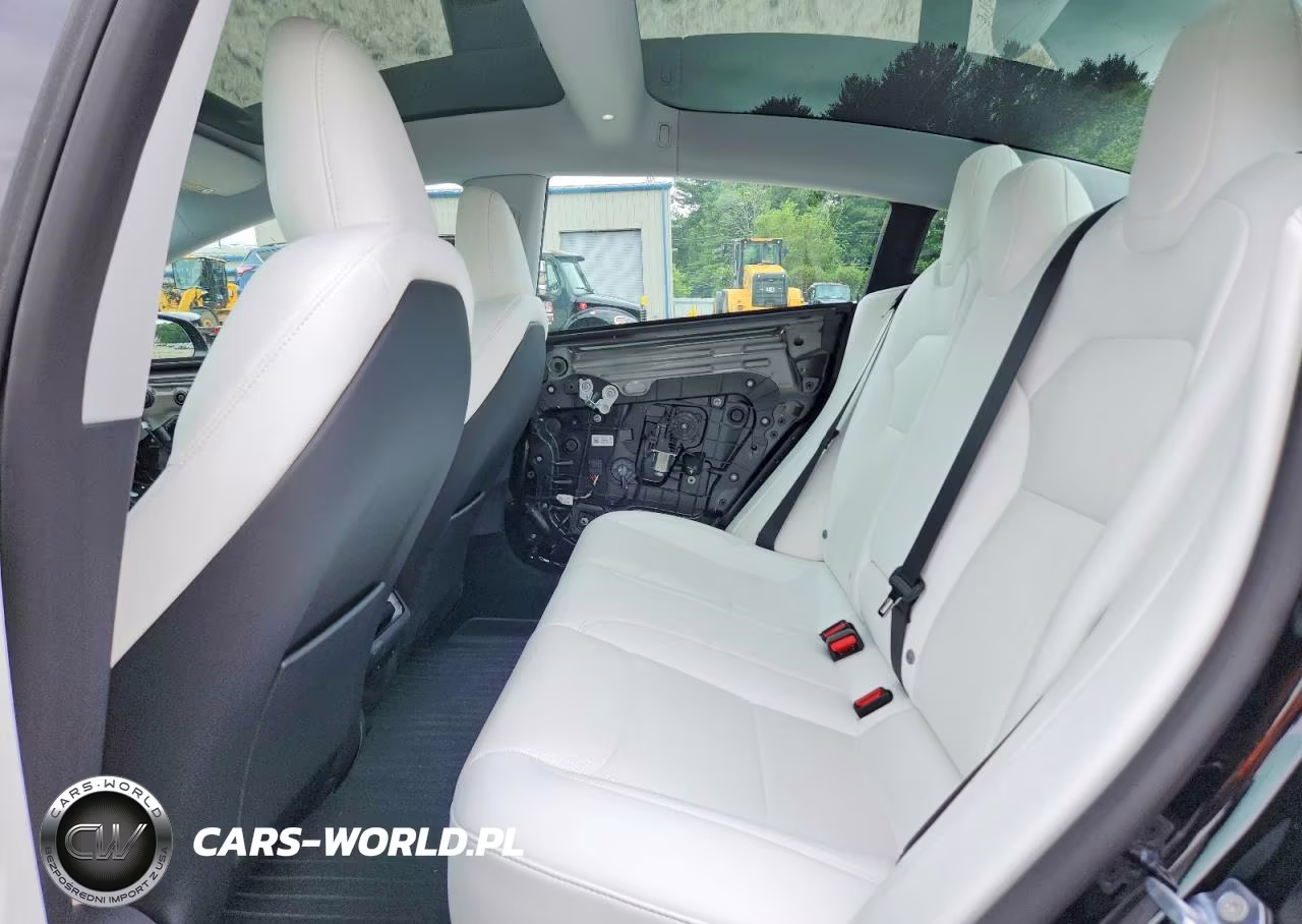 2026 Tesla Model 3 VIN:5YJ3E1EA1TF182335 - 10