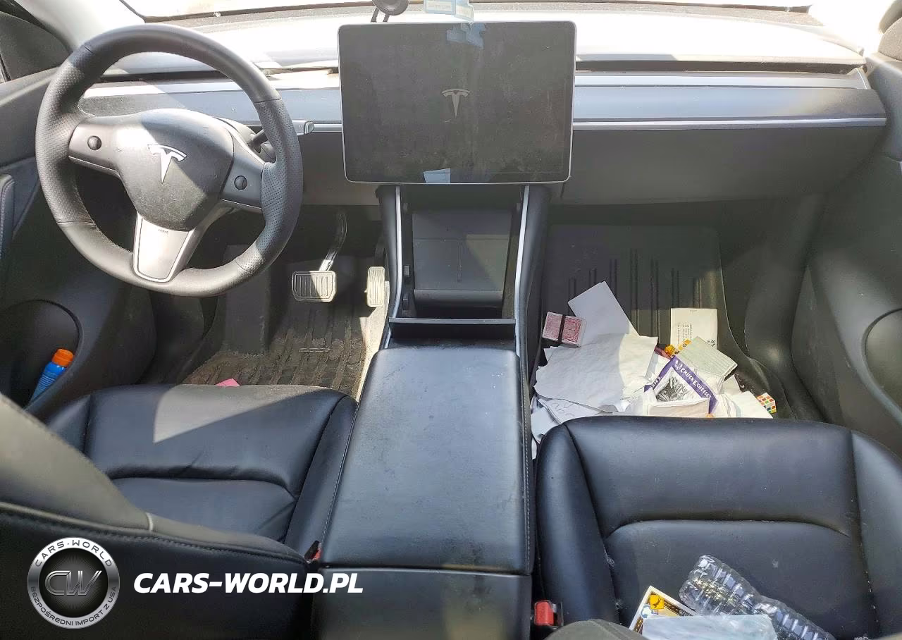 2020 Tesla Model Y VIN:5YJYGDEF4LF000723 - 8